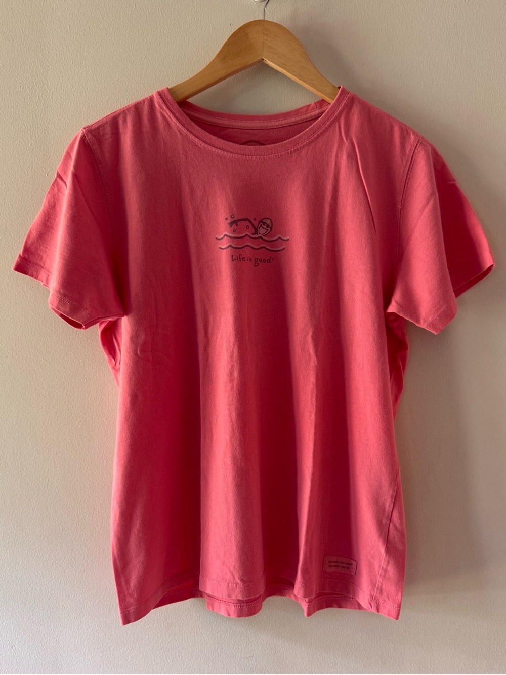Life Is Good Tee, T Shirt, short sleeve, Medium, swim swimmer ocean beach waves